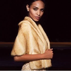 Eliza J faux fur capelet